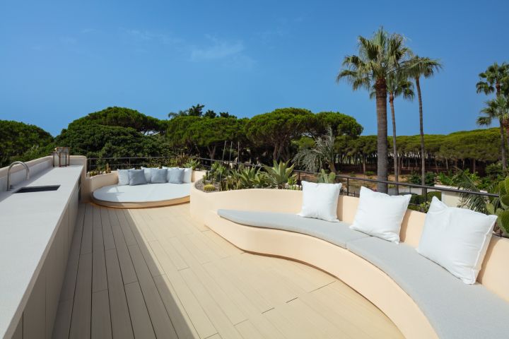 Goya 12 - Luxurious Home featuring Modern Design