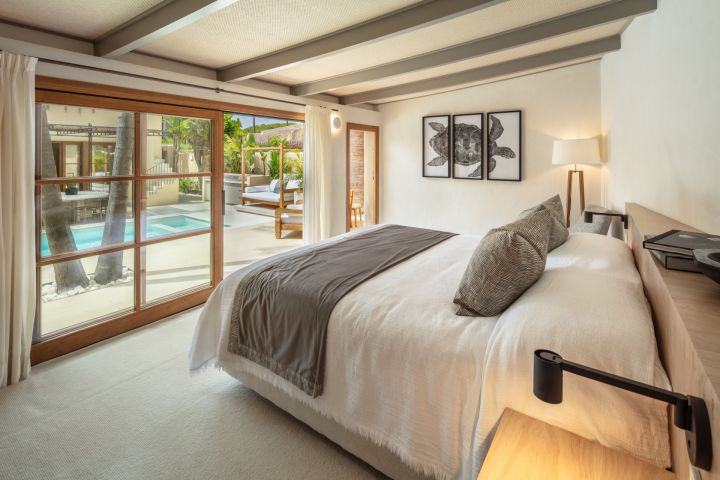 Goya 12 - Luxurious Home featuring Modern Design