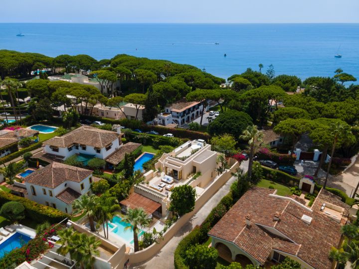 Goya 12 - Luxurious Home featuring Modern Design