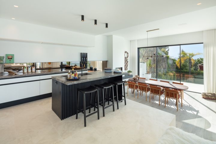 Camojan 45 - Bespoke Luxury Home with Top-Tier Finishes in Cascada de Camoján