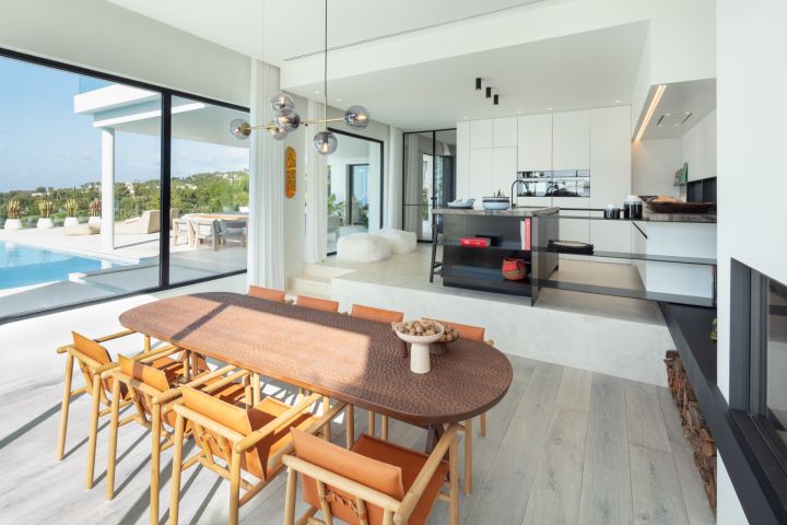Camojan 45 - Bespoke Luxury Home with Top-Tier Finishes in Cascada de Camoján