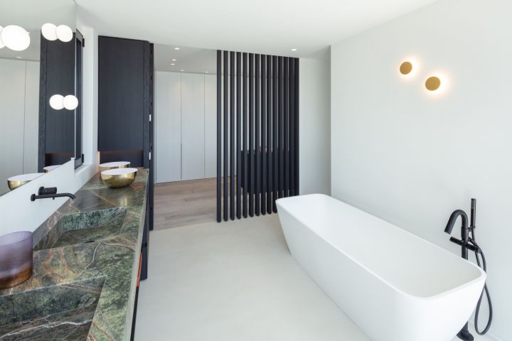 Camojan 45 - Bespoke Luxury Home with Top-Tier Finishes in Cascada de Camoján