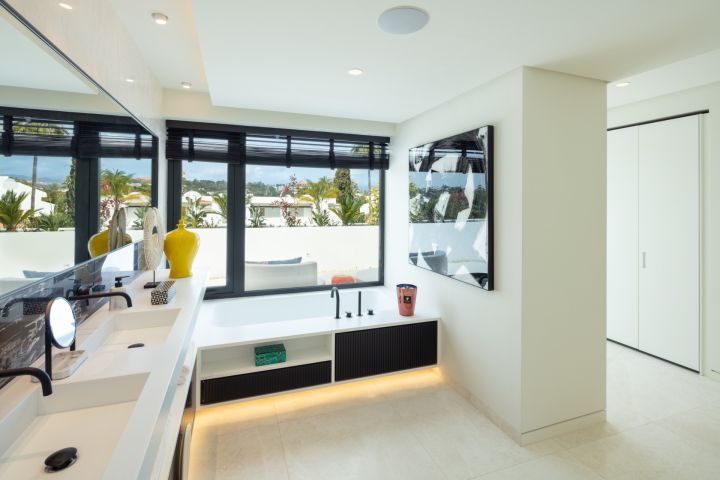 Aloha 151 - Impressive Property featuring Modern Design