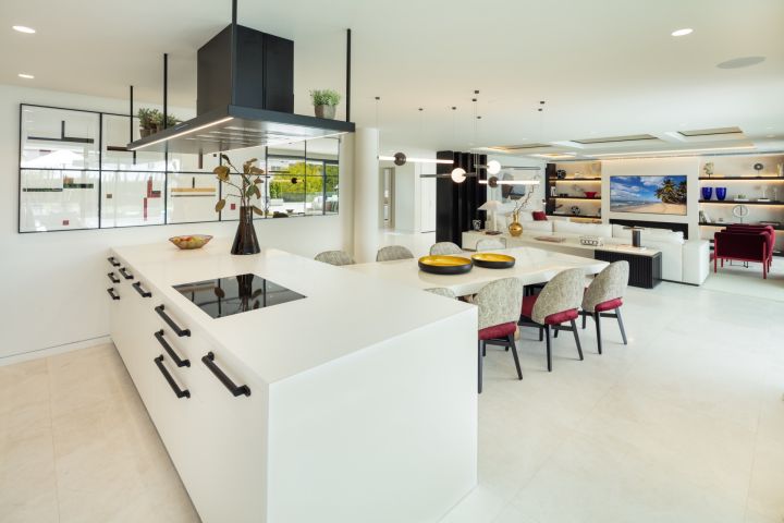 Aloha 151 - Impressive Property featuring Modern Design