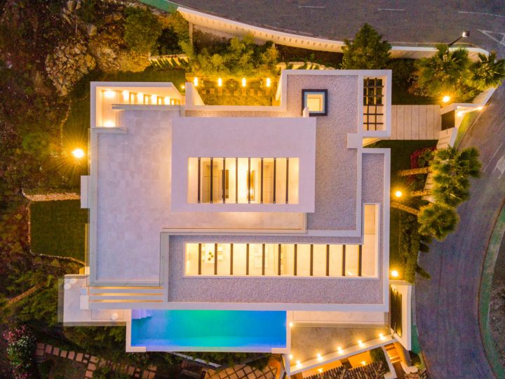 Villa avec 6 chambres et 6 salles de bain - Propriété contemporaine moderne au charme andalou à La Quinta