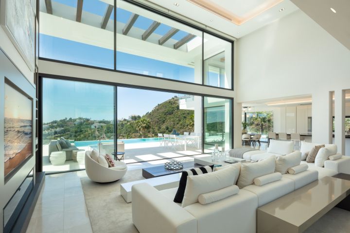 Villa avec 6 chambres et 6 salles de bain - Propriété contemporaine moderne au charme andalou à La Quinta