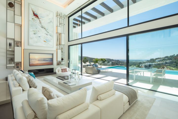 Villa avec 6 chambres et 6 salles de bain - Propriété contemporaine moderne au charme andalou à La Quinta