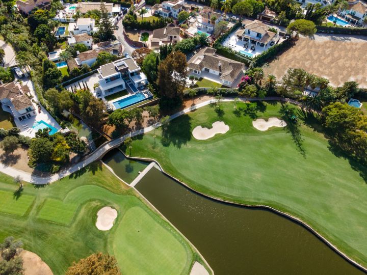 Villa Brisa - Propriété de luxe avec vue sur le golf à Nueva Andalucia