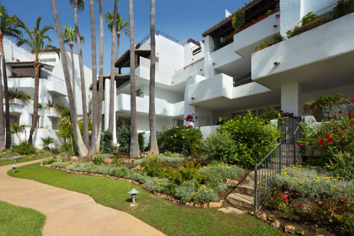 Iris 1-2 - Appartement avec vue panoramique à Marina Puente Romano