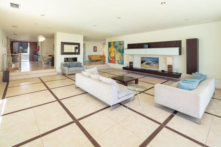 Generalife 11 - Elegant Property in a Gated Community in Nueva Andalucia
