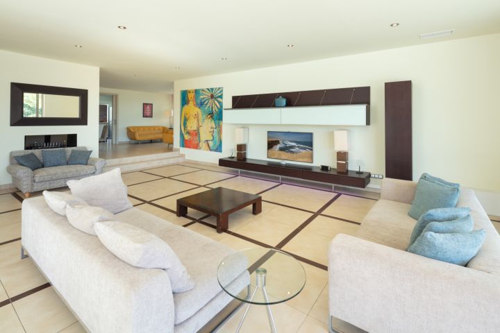 Generalife 11 - Elegant Property in a Gated Community in Nueva Andalucia