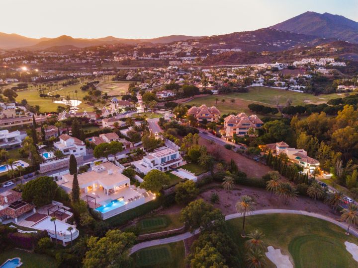 Generalife 11 - Elegant Property in a Gated Community in Nueva Andalucia