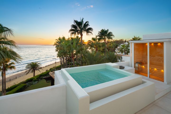 Palmetto - Exclusive Penthouse with Views to Golf