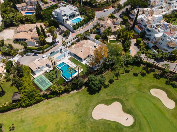 Tucan 14 - Modern Luxury Home offering Golf Views in Nueva Andalucia