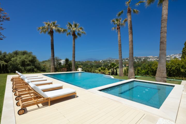 Tucan 14 - Modern Luxury Home offering Golf Views in Nueva Andalucia
