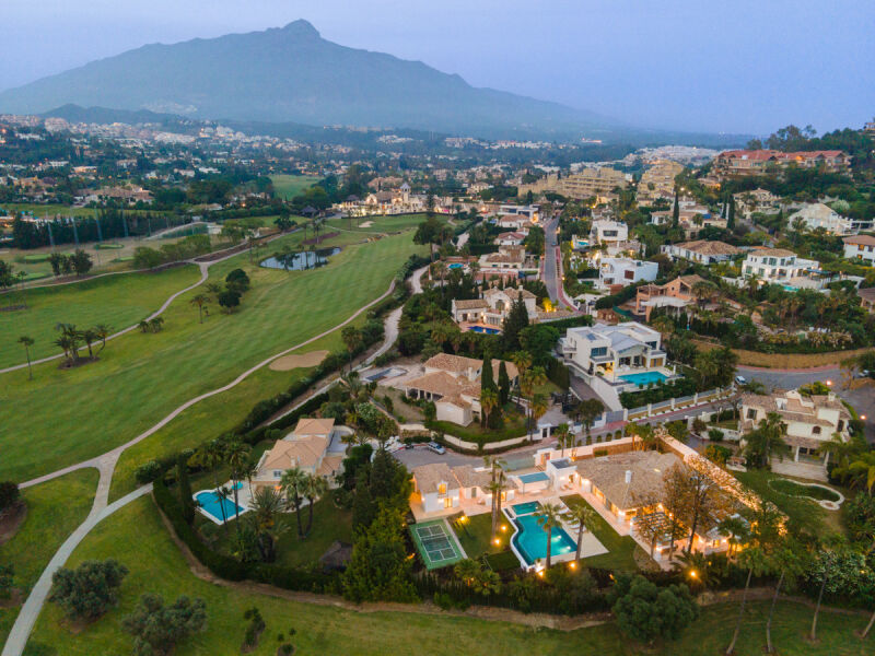 Tucan 14 - Modern Luxury Home offering Golf Views in Nueva Andalucia