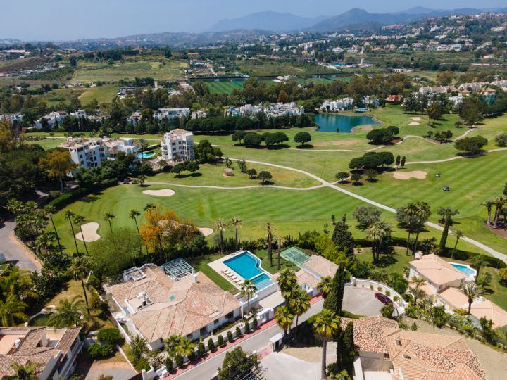 Tucan 14 - Modern Luxury Home offering Golf Views in Nueva Andalucia