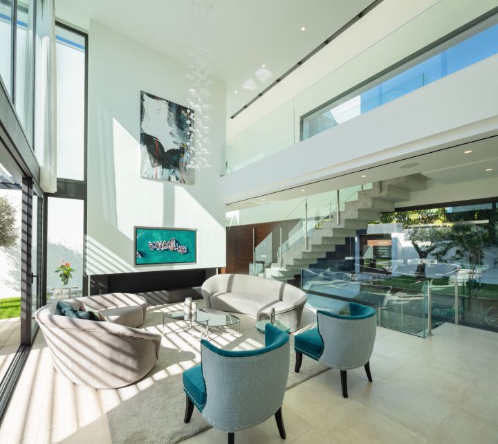 Villa Mistral - Stylish Luxury Property with Top-Tier Finishes
