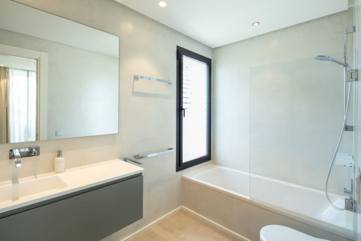 Villa Mistral - Stylish Luxury Property with Top-Tier Finishes