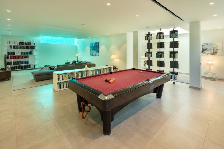 Villa Mistral - Stylish Luxury Property with Top-Tier Finishes