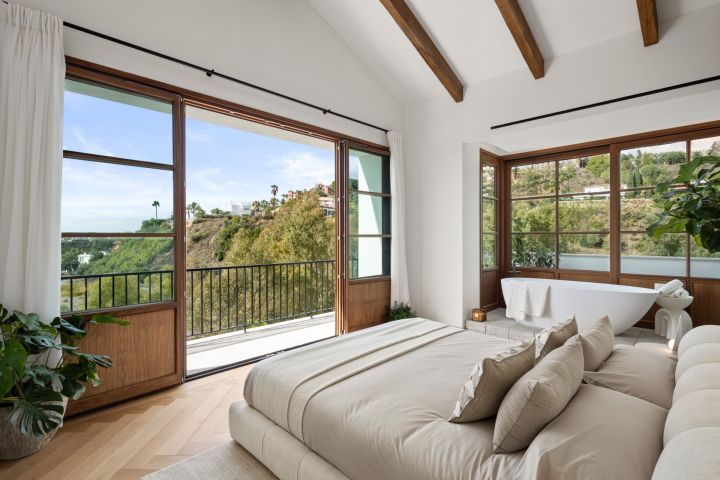 Spanish Corner - Villa 15 - Bespoke Luxury Property in a Gated Community