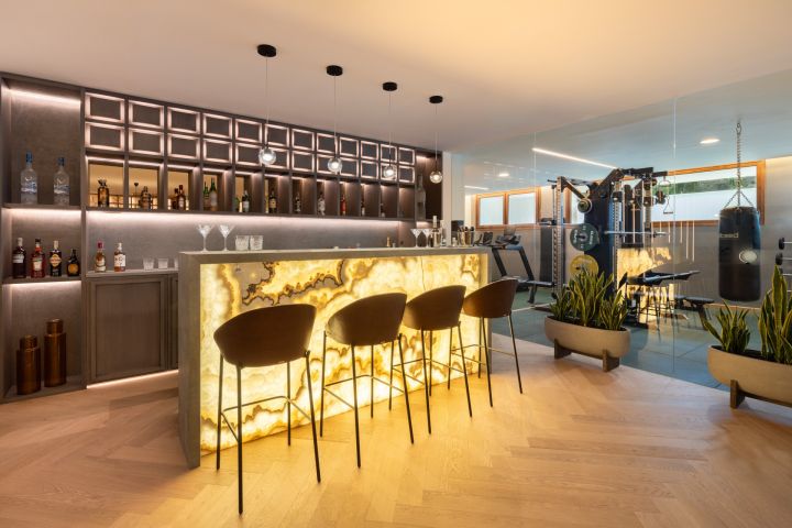 Spanish Corner - Villa 15 - Bespoke Luxury Property in a Gated Community
