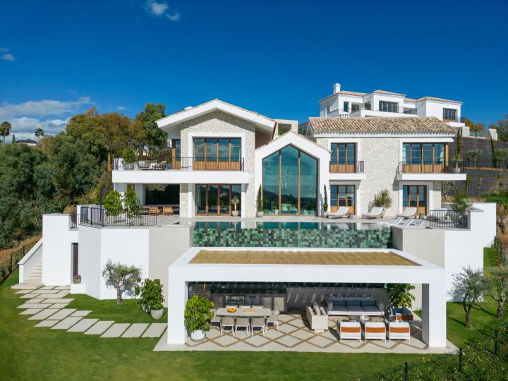 Spanish Corner - Villa 15 - Bespoke Luxury Property in a Gated Community