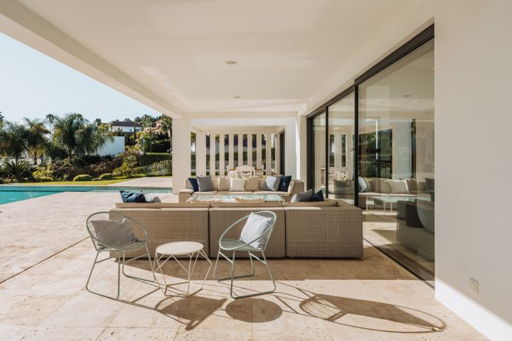 Cerquilla 38 - Elegant Modern Home with Stunning Sea Views in La Cerquilla