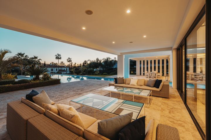 Cerquilla 38 - Elegant Modern Home with Stunning Sea Views in La Cerquilla