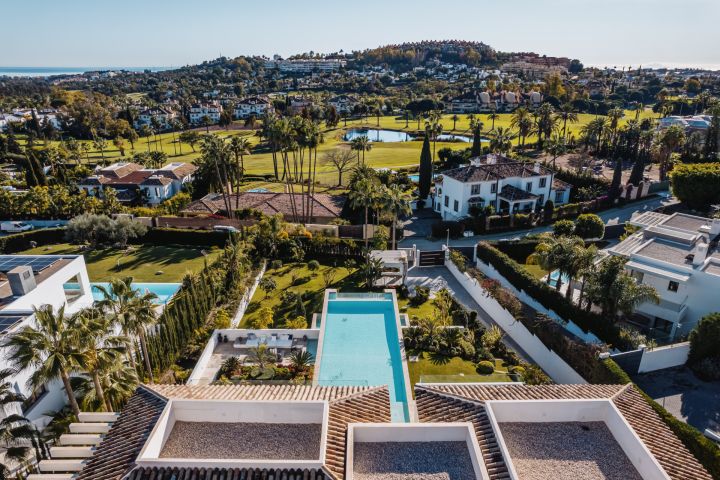 Cerquilla 38 - Elegant Modern Home with Stunning Sea Views in La Cerquilla