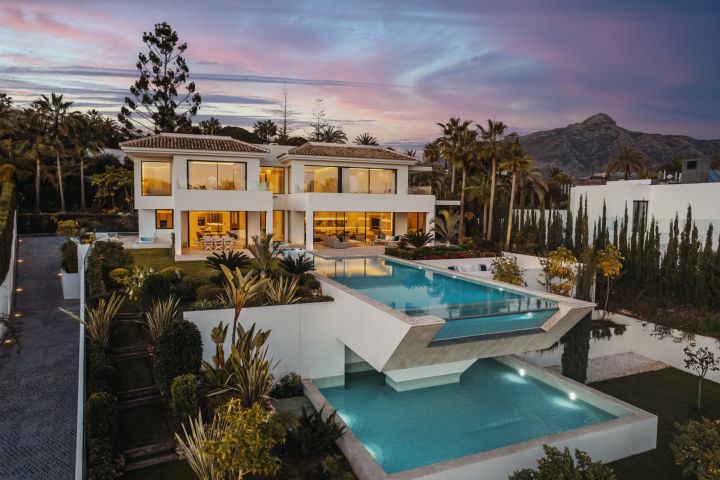 Cerquilla 38 - Elegant Modern Home with Stunning Sea Views in La Cerquilla