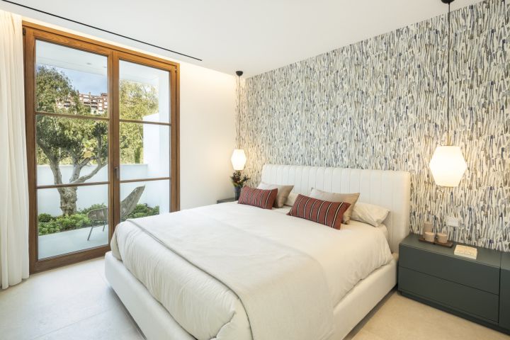 Spanish Corner - Villa 16 - Spacious Luxury Property on the Frontline of a Golf Course