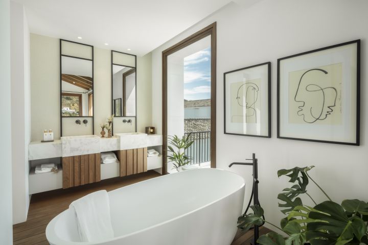 Spanish Corner - Villa 16 - Spacious Luxury Property on the Frontline of a Golf Course