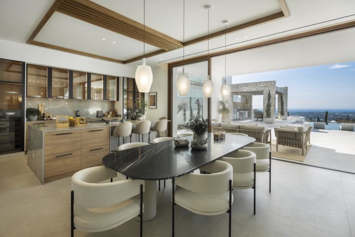 Spanish Corner - Villa 16 - Spacious Luxury Property on the Frontline of a Golf Course