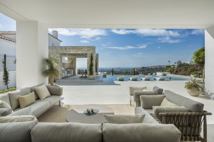 Spanish Corner - Villa 16 - Spacious Luxury Property on the Frontline of a Golf Course