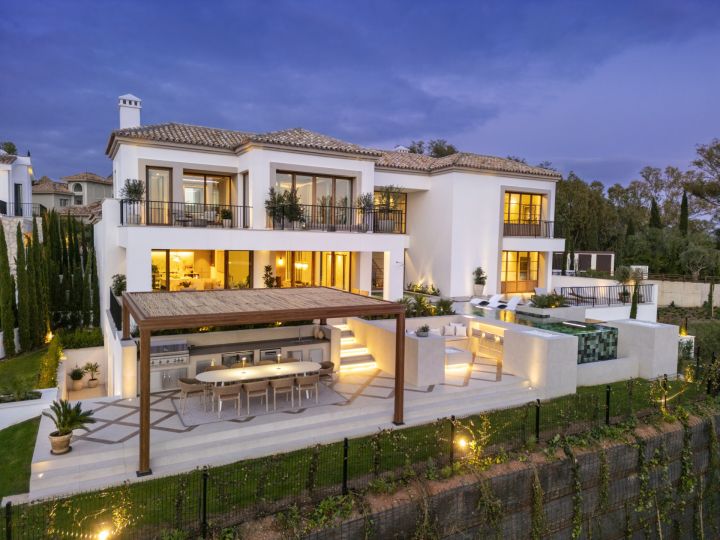 Spanish Corner - Villa 17 - Modern Property offering Golf Views in El Herrojo
