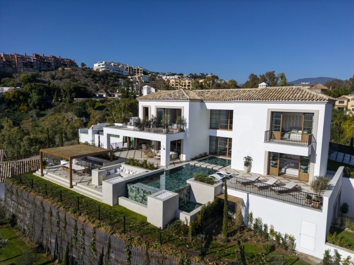 Spanish Corner - Villa 17 - Modern Property offering Golf Views in El Herrojo