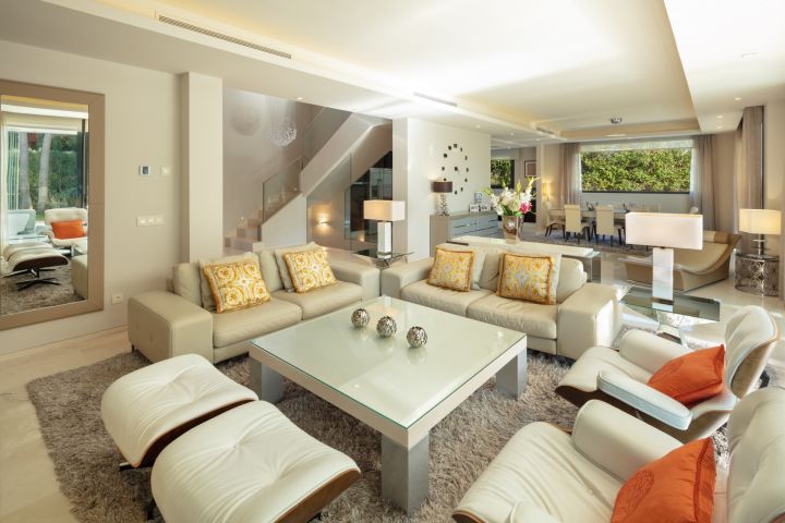 Villa con 5 dormitorios y 5 baños - Elegante villa con vistas panorámicas