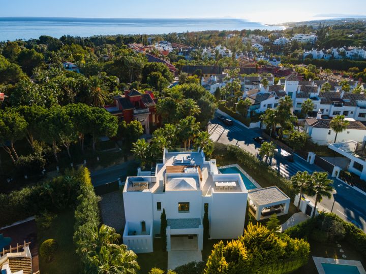 Villa con 5 dormitorios y 5 baños - Elegante villa con vistas panorámicas