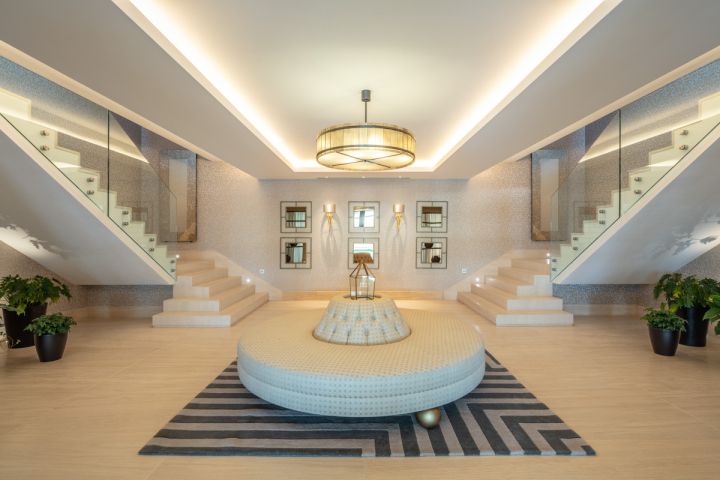Olympus - Impressive Luxury Property featuring Modern Design