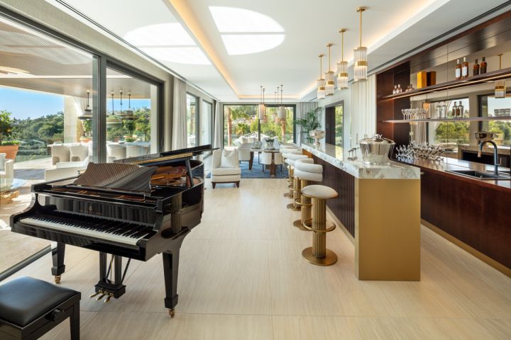 Olympus - Impressive Luxury Property featuring Modern Design