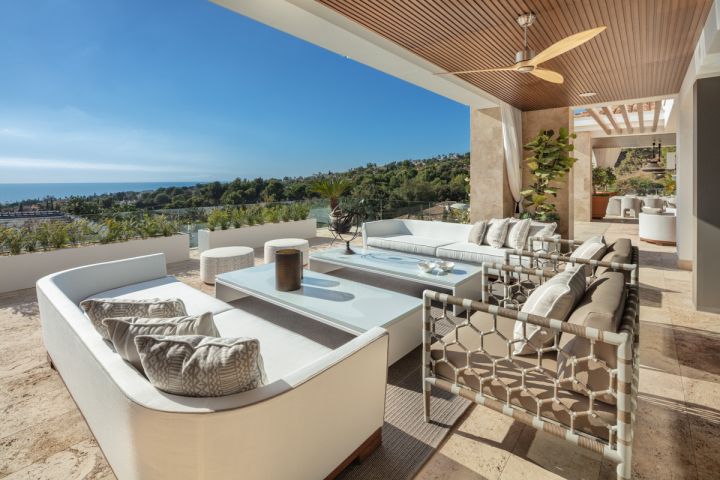 Olympus - Impressive Luxury Property featuring Modern Design
