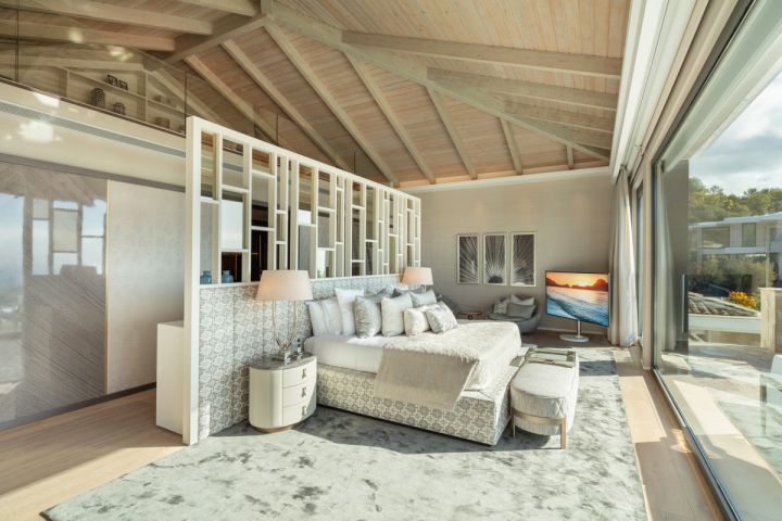 Olympus - Impressive Luxury Property featuring Modern Design