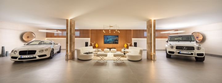 Olympus - Impressive Luxury Property featuring Modern Design