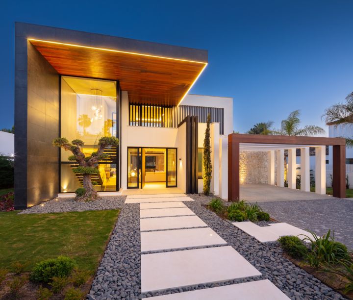 Villa Sirius - Luxurious Contemporary Frontline Golf Property