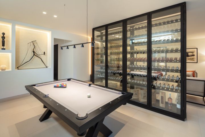 Villa Sirius - Luxurious Contemporary Frontline Golf Property