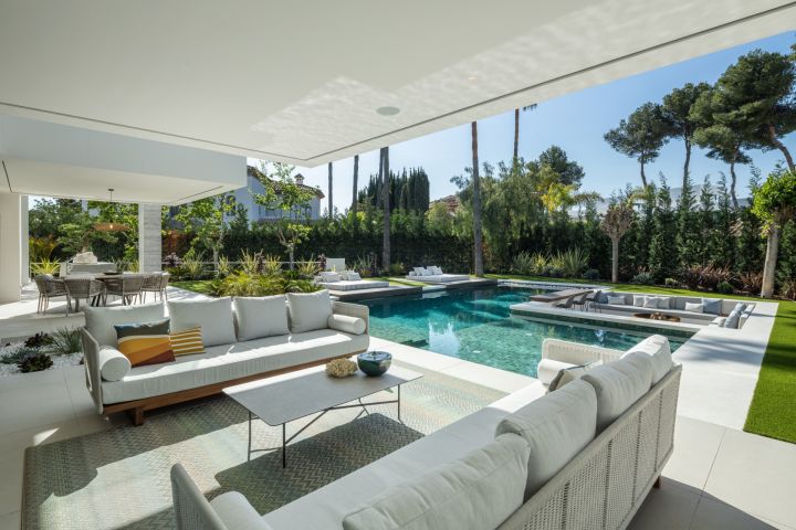Rio Verde 47 - Unique Contemporary Villa offering Golf Views