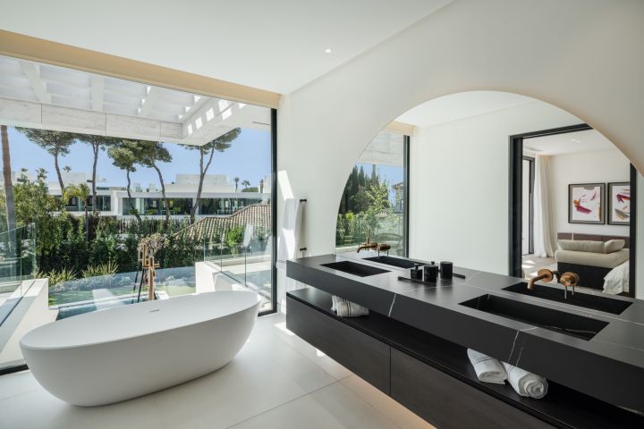Rio Verde 47 - Unique Contemporary Villa offering Golf Views