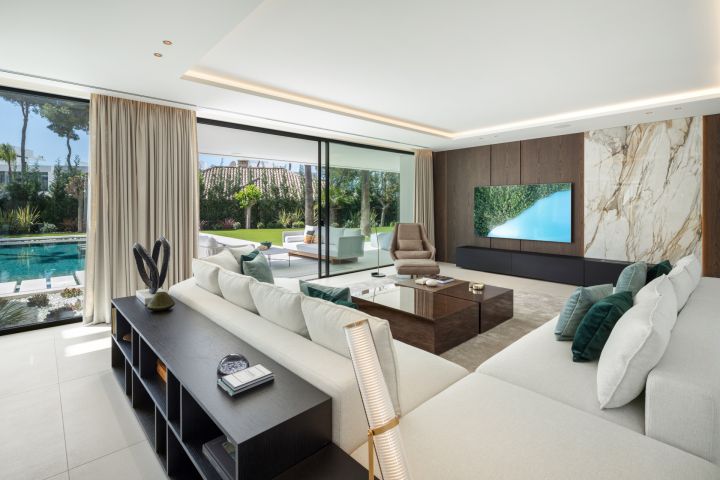 Rio Verde 47 - Unique Contemporary Villa offering Golf Views