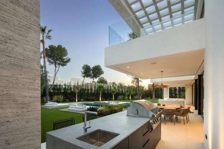 Rio Verde 47 - Unique Contemporary Villa offering Golf Views